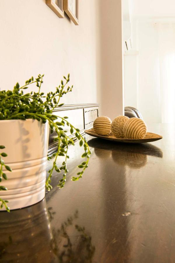 P&P Apartaments Arapiles Malaga Exterior photo